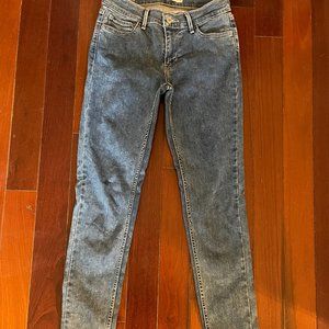 Never Worn 710 SUPER SKINNY Levi Premium (Size 27)